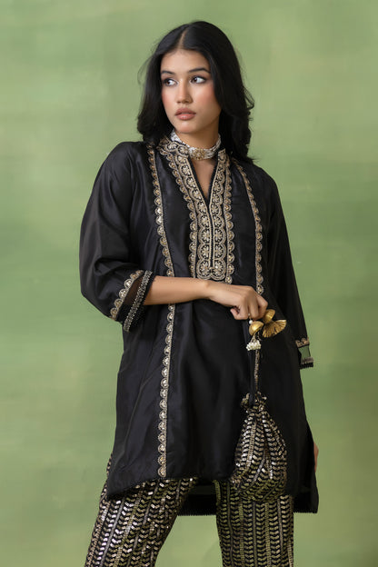 Noir Gota Silk Kurta Set